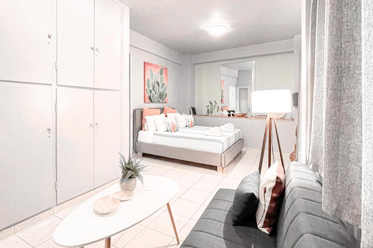 Cute 1Br Apt With Balcony In The Heart Of The City Athén Kültér fotó