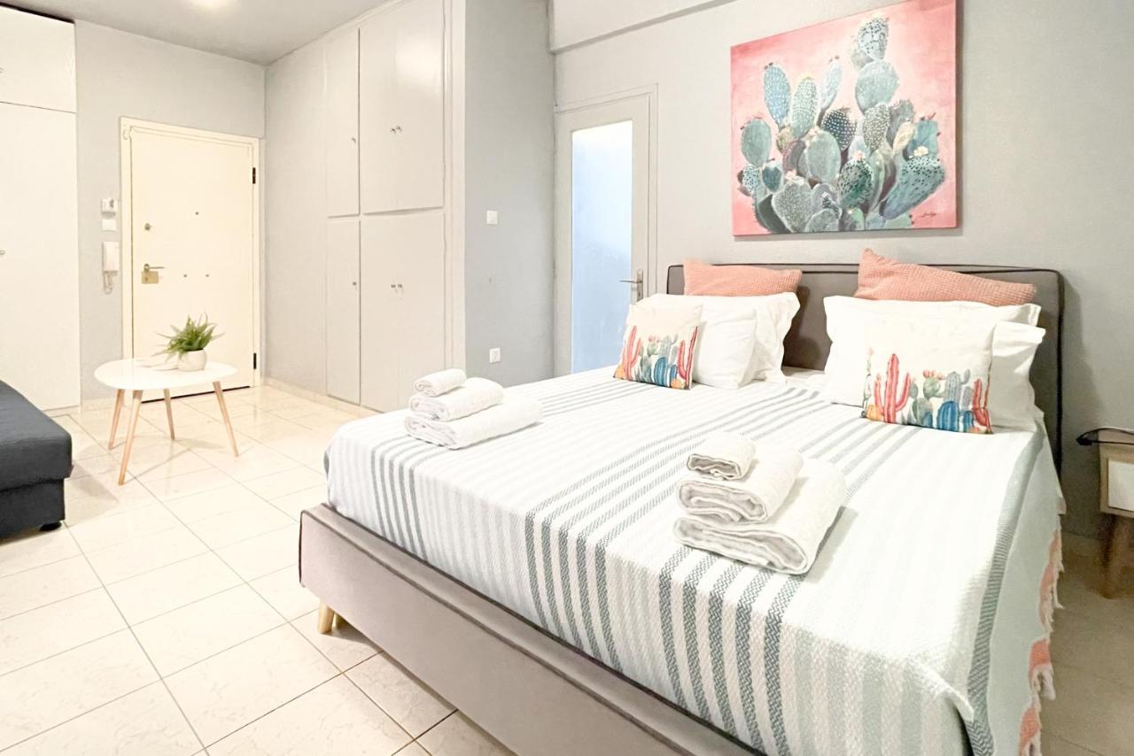 Cute 1Br Apt With Balcony In The Heart Of The City Athén Kültér fotó